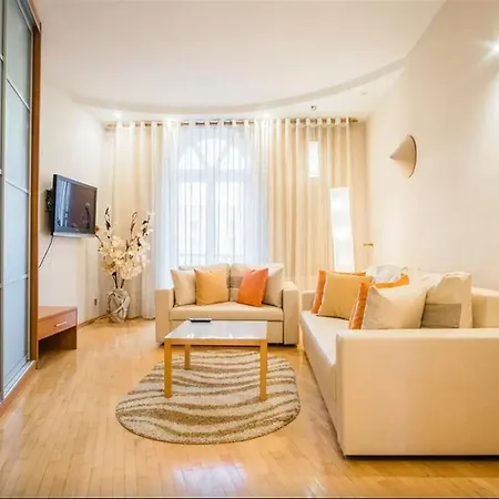 Rentbel Very Central Apartament Mińsk